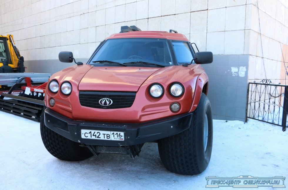 Рустам Минниханов: 'Наша стратегическая цель - это диверсификация экономики' Рустам Минниханов: 'Наша стратегическая цель - это диверсификация экономики'