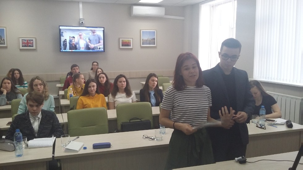 Студенты КФУ и КРСУ состязались в интеллектуальной онлайн-игре на английском языке Студенты КФУ и КРСУ состязались в интеллектуальной онлайн-игре на английском языке