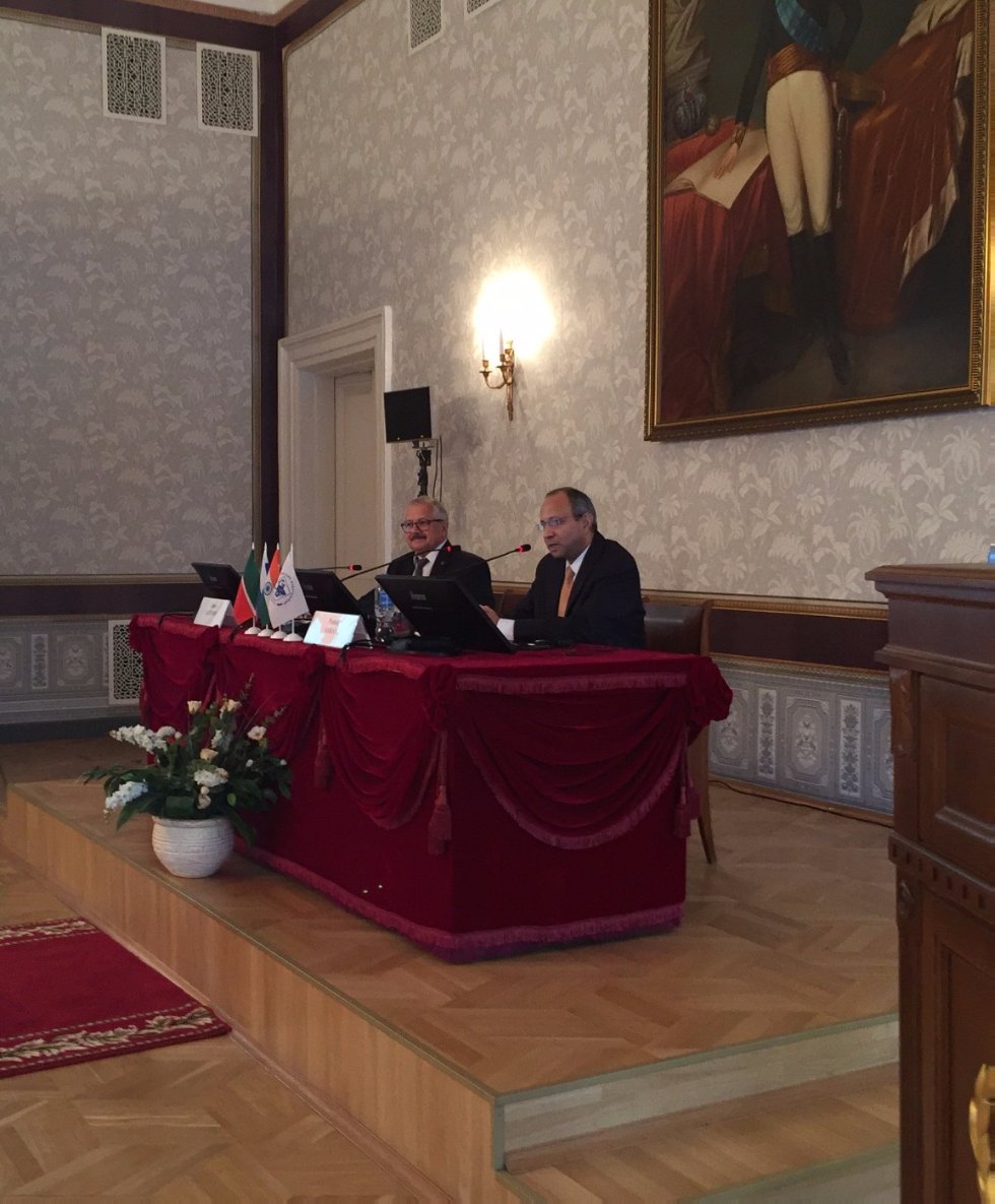 Отношения Татарстана и Индии выходят за пределы формальных договорённостей: итоги встречи с Чрезвычайным и Полномочным Послом Республики Индия в Российской Федерации в стенах Казанского университета Отношения Татарстана и Индии выходят за пределы формальных договорённостей: итоги встречи с Чрезвычайным и Полномочным Послом Республики Индия в Российской Федерации в стенах Казанского университета