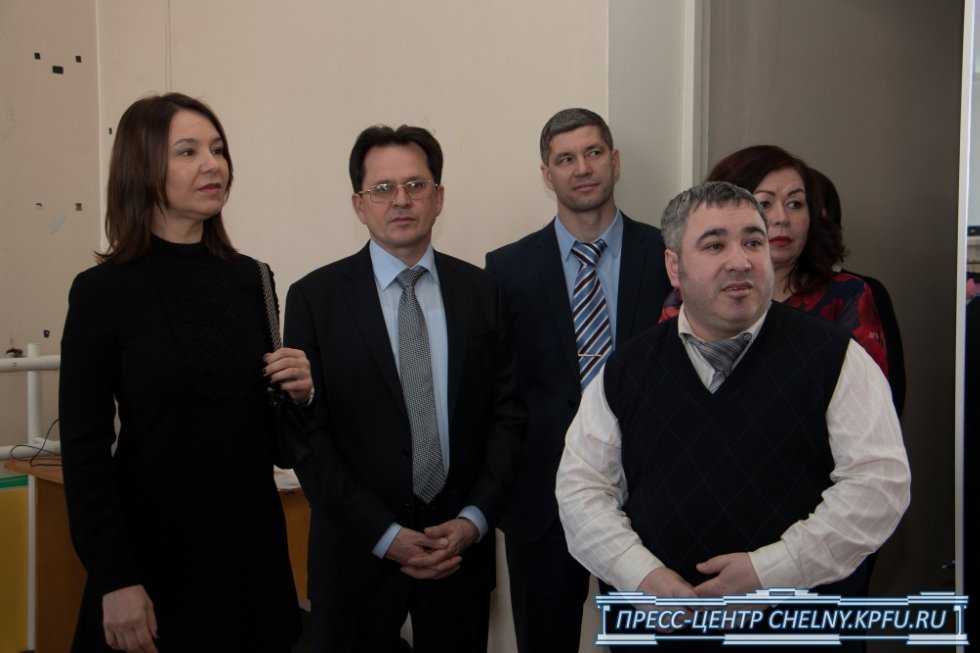 Депутат Альфия Когогина оценила общежитие Набережночелнинского института КФУ Депутат Альфия Когогина оценила общежитие Набережночелнинского института КФУ