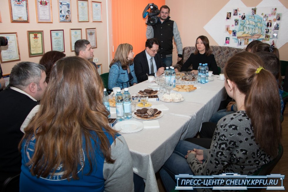 Депутат Альфия Когогина оценила общежитие Набережночелнинского института КФУ Депутат Альфия Когогина оценила общежитие Набережночелнинского института КФУ