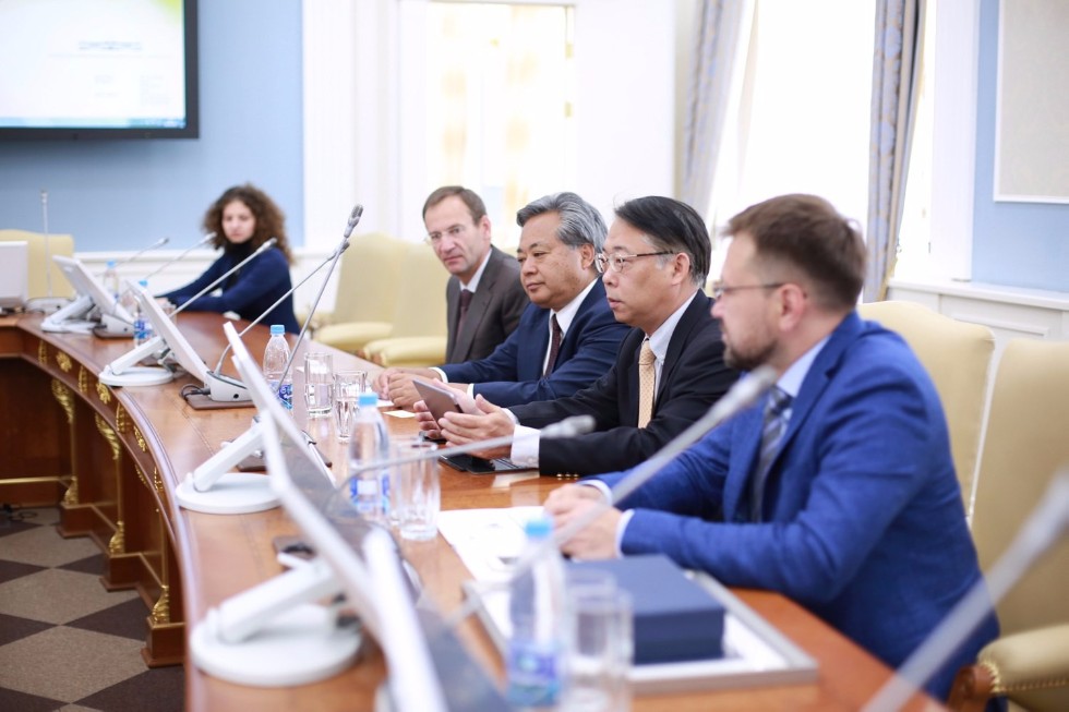 Hitachi May Provide New Scientific Equipment for Kazan University