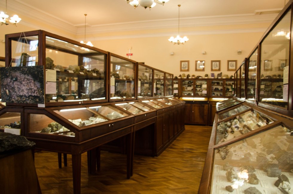 Collections History ,kazan, geology, museum