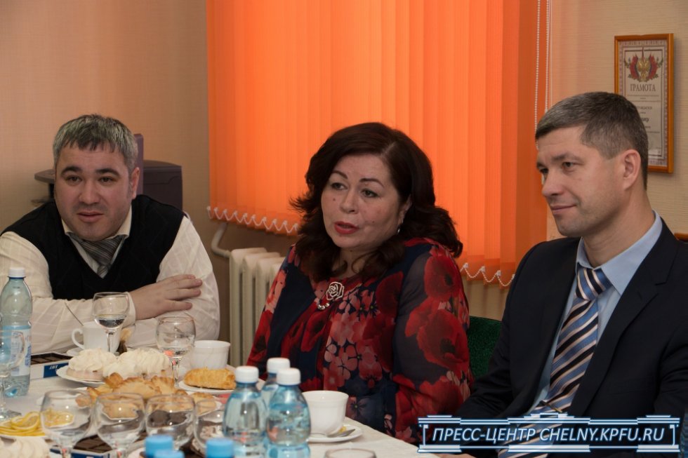 Депутат Альфия Когогина оценила общежитие Набережночелнинского института КФУ Депутат Альфия Когогина оценила общежитие Набережночелнинского института КФУ