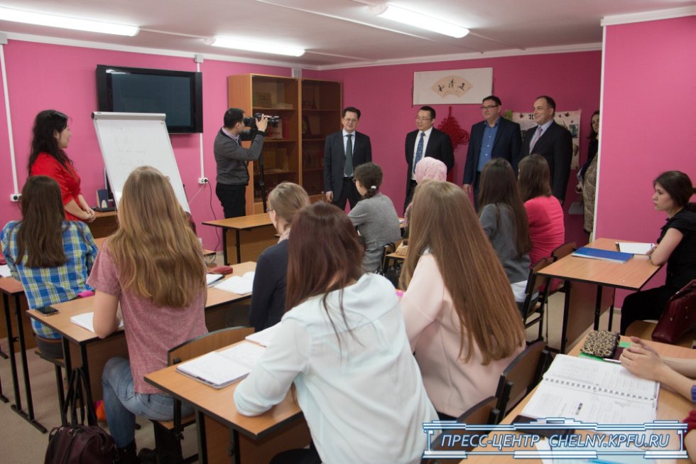 Крупнейший китайский производитель бытовой техники Haier открыл учебный центр на базе КФУ Крупнейший китайский производитель бытовой техники Haier открыл учебный центр на базе КФУ