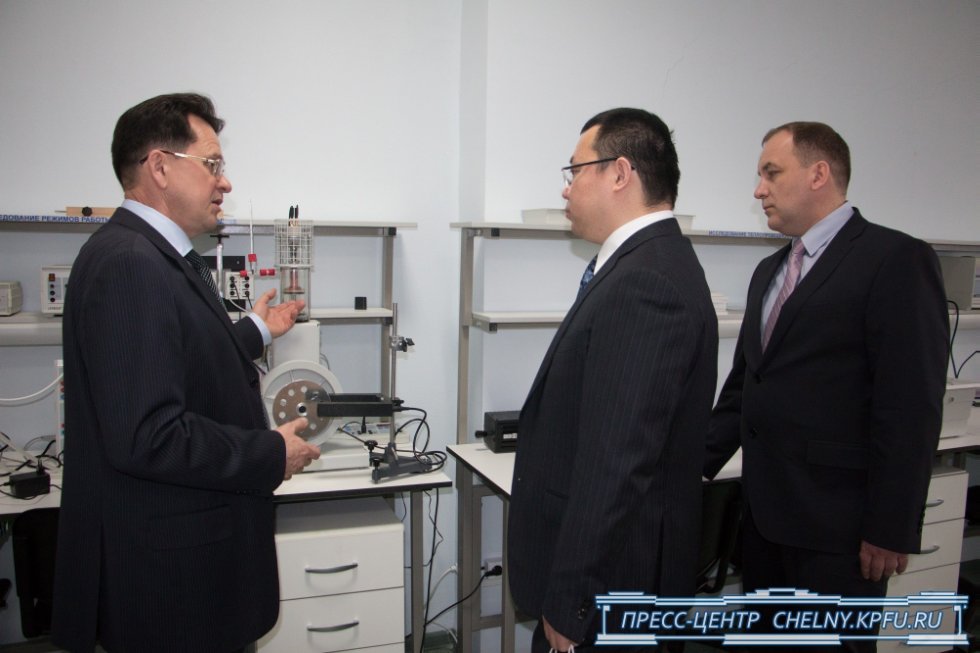 Крупнейший китайский производитель бытовой техники Haier открыл учебный центр на базе КФУ Крупнейший китайский производитель бытовой техники Haier открыл учебный центр на базе КФУ