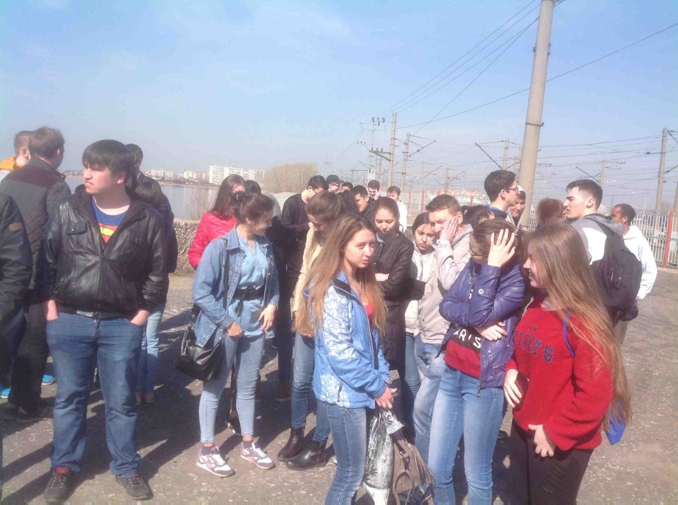 Трудовая ламбада на железнодорожных склонах Трудовая ламбада на железнодорожных склонах