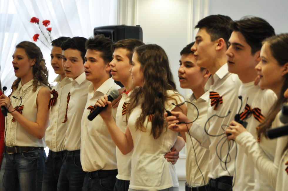 В лицее прошёл праздник 'Мы дети и внуки героев войны живем и гордимся судьбою страны' В лицее прошёл праздник 'Мы дети и внуки героев войны живем и гордимся судьбою страны'