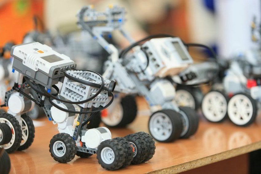 Соревнования по робототехнике Соревнования по робототехнике