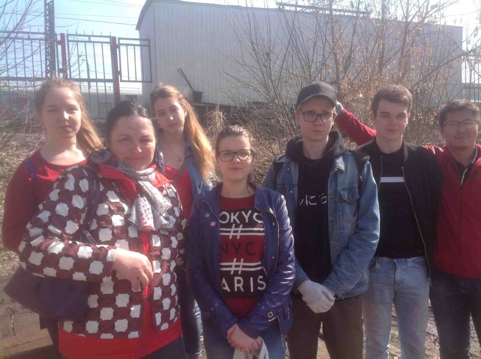 Трудовая ламбада на железнодорожных склонах Трудовая ламбада на железнодорожных склонах