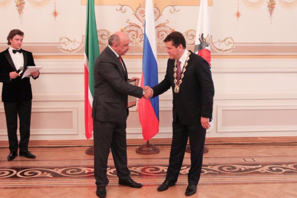 Ilshat Gafurov Receives Letter of Appreciation from Mayor of Kazan Ilsur Metshin