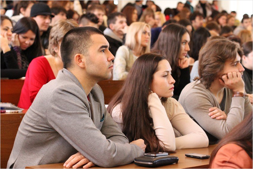 Ведущий российский экономист выступил перед студентами КФУ Ведущий российский экономист выступил перед студентами КФУ