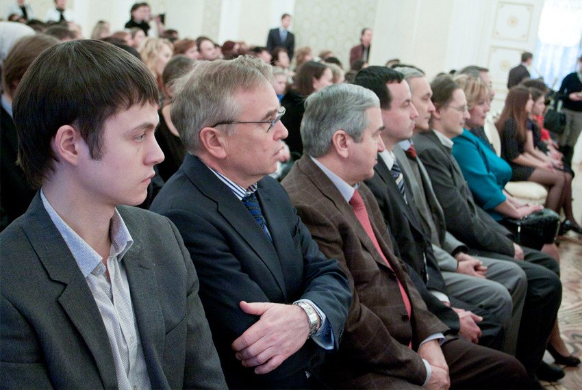 Тринадцать студентов и аспирантов Казанского университета удостоились именных стипендий мэра Ильсура Метшина Тринадцать студентов и аспирантов Казанского университета удостоились именных стипендий мэра Ильсура Метшина