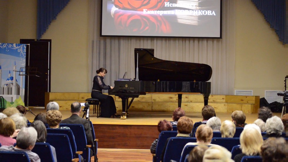 Влюбленная в музыку? Влюбленная в музыку?