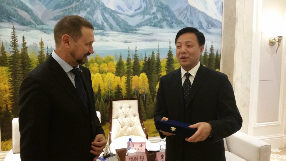 КФУ поделился с Китаем своим опытом по повышению нефтеотдачи пластов КФУ поделился с Китаем своим опытом по повышению нефтеотдачи пластов