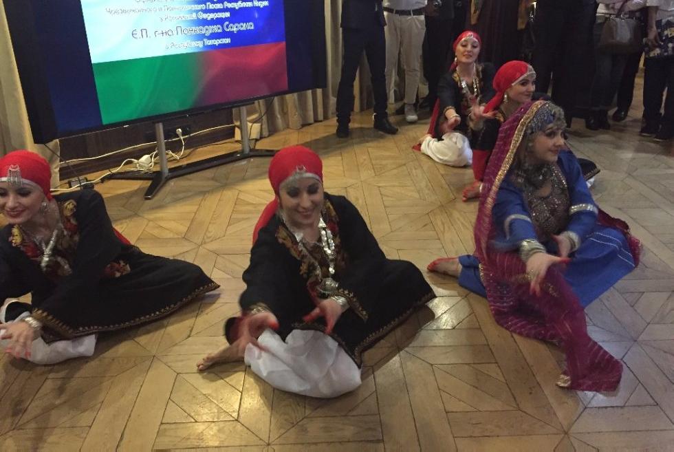 Отношения Татарстана и Индии выходят за пределы формальных договорённостей: итоги встречи с Чрезвычайным и Полномочным Послом Республики Индия в Российской Федерации в стенах Казанского университета Отношения Татарстана и Индии выходят за пределы формальных договорённостей: итоги встречи с Чрезвычайным и Полномочным Послом Республики Индия в Российской Федерации в стенах Казанского университета