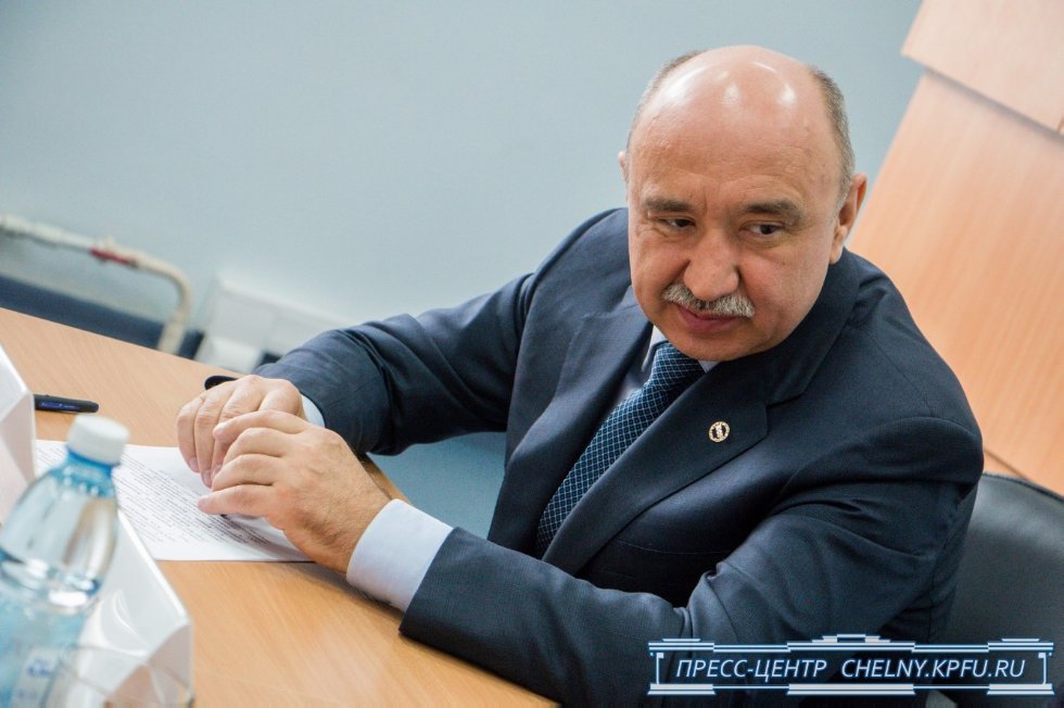 Крупнейший китайский производитель бытовой техники Haier открыл учебный центр на базе КФУ Крупнейший китайский производитель бытовой техники Haier открыл учебный центр на базе КФУ