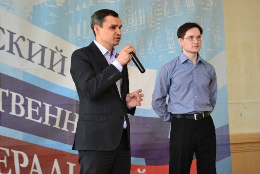 Битва киборгов: часть первая Битва киборгов: часть первая