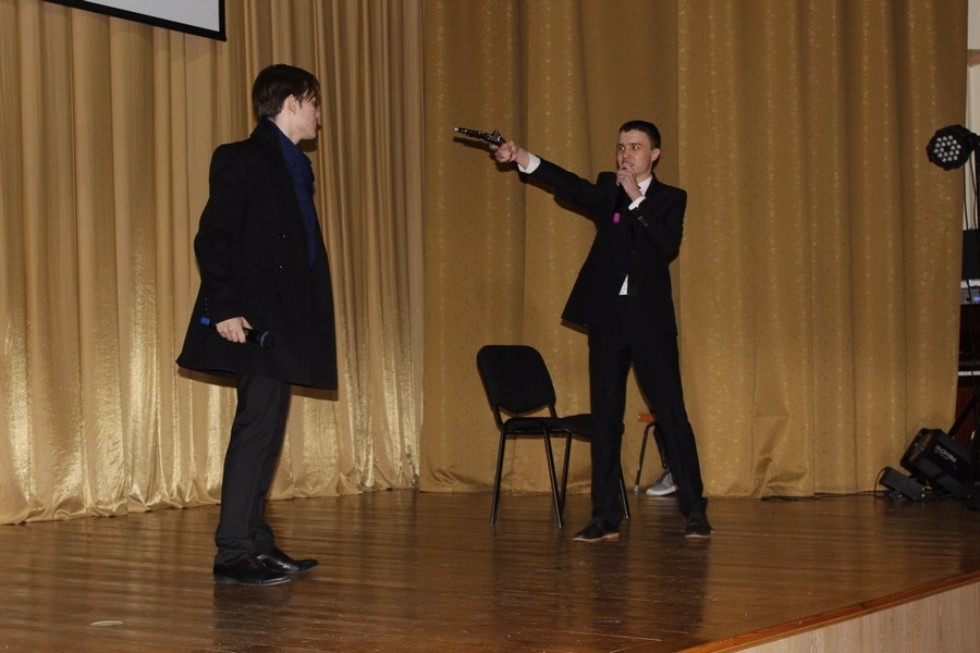 Студвесна. День первый: Шерлок против призраков Студвесна. День первый: Шерлок против призраков