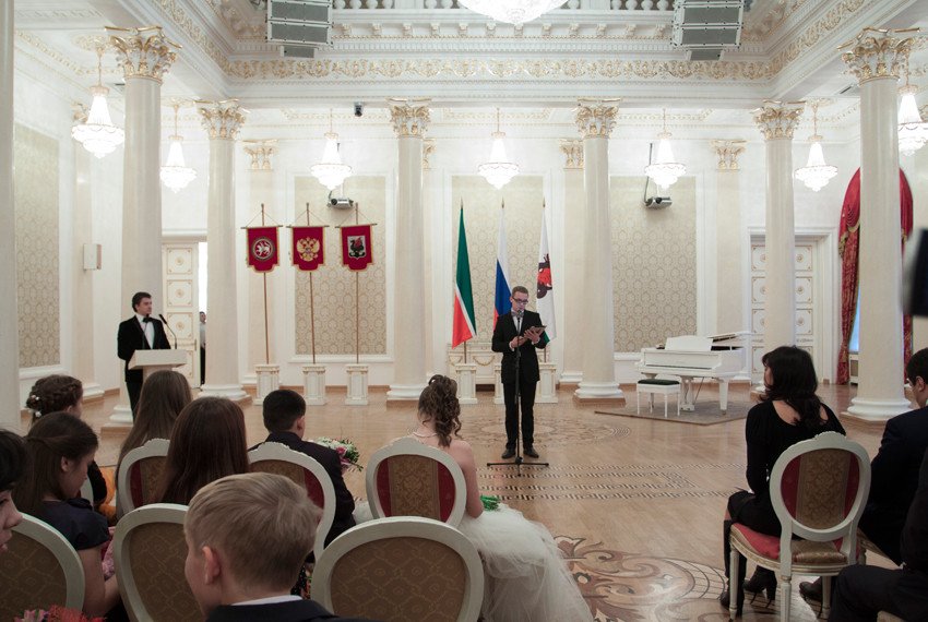 Тринадцать студентов и аспирантов Казанского университета удостоились именных стипендий мэра Ильсура Метшина Тринадцать студентов и аспирантов Казанского университета удостоились именных стипендий мэра Ильсура Метшина