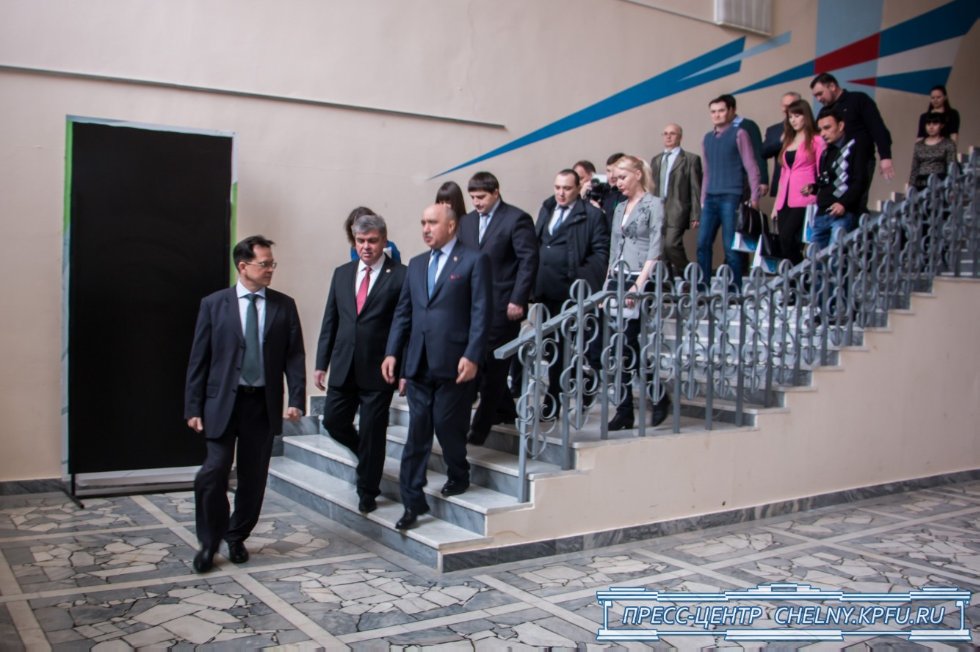 Крупнейший китайский производитель бытовой техники Haier открыл учебный центр на базе КФУ Крупнейший китайский производитель бытовой техники Haier открыл учебный центр на базе КФУ