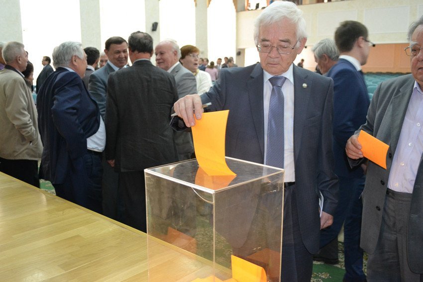 KFU President Takes up the Post of President of the Tatarstan Academy of Sciences