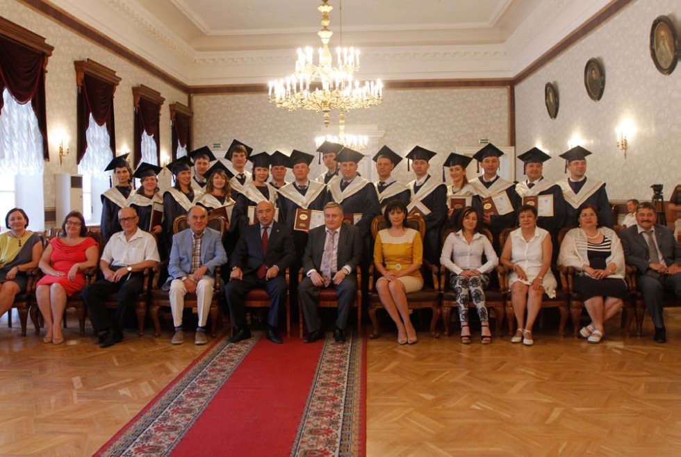 MBA diploma ceremony held in KFU ,MBA, Valery Sorokin, Svyazinvestneftekhim, Nuriev' Clinics,Chamber of Commerce and Industry of Tatarstan, Shamil Ageev, Ilyas Nuriev, Alsou Akhmetshina