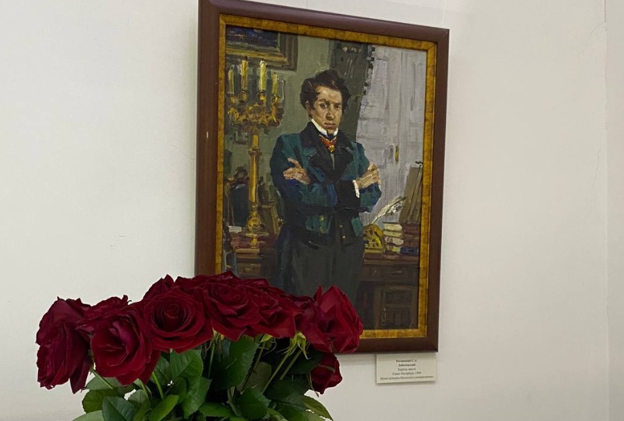 В КФУ прошло открытие выставки 'Лобачевский. Свет в военной мгле' В КФУ прошло открытие выставки 'Лобачевский. Свет в военной мгле'