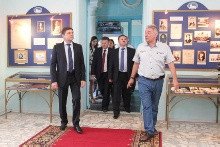 Roscosmos and KFU sign a strategic partnership agreement ,Russian Federal Space Agency, Roscosmos, Engelgardt Astronomic Observatory, Oleg Ostapenko, Ilshat Gafurov, ISS, Central Research Institute of Machine Building (TSNIIMASH), Mission Control Centre