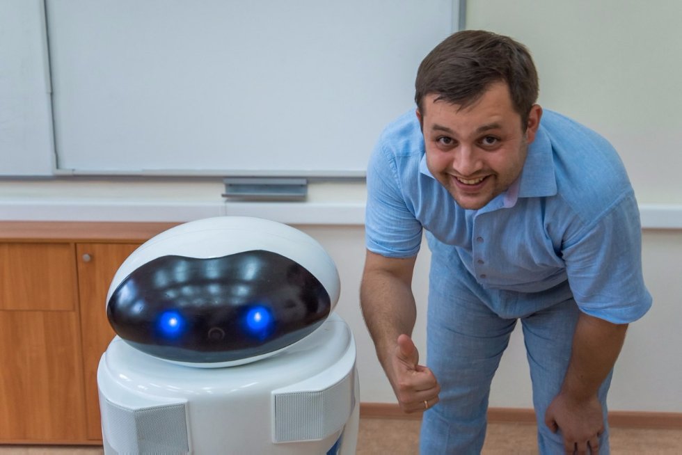 В IT-лицее Казанского университета появится первый в России робот-учитель ,робот-учитель