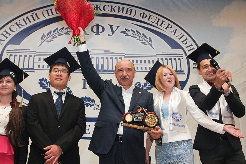 Diplomas presented to KFU exemplary graduates