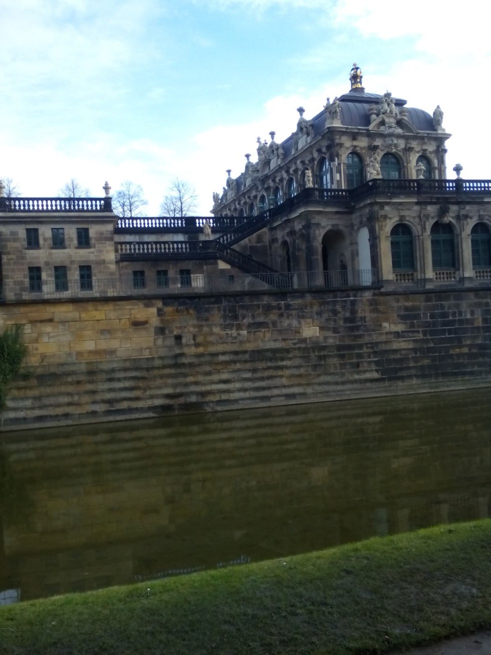 Студенты и преподаватели кафедры дизайна и национальных искусств ИФМК КФУ завоевали первое место в Германии Студенты и преподаватели кафедры дизайна и национальных искусств ИФМК КФУ завоевали первое место в Германии