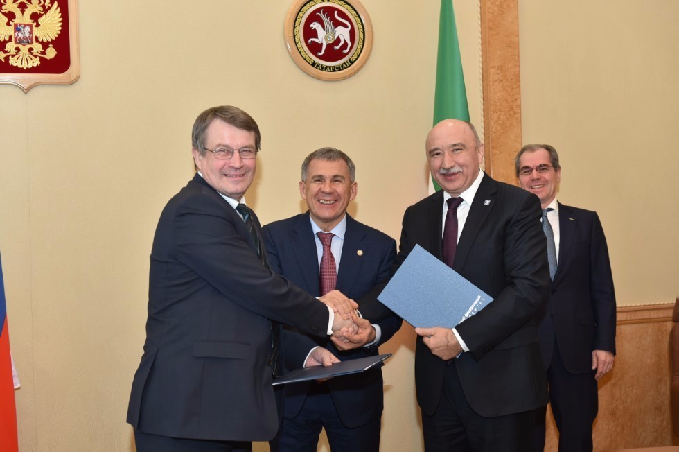 Kazan University and Russian Federal Nuclear Center Sign On for a Joint Supercomputing Center ,Russian Federal Nuclear Center, President of Tatarstan
