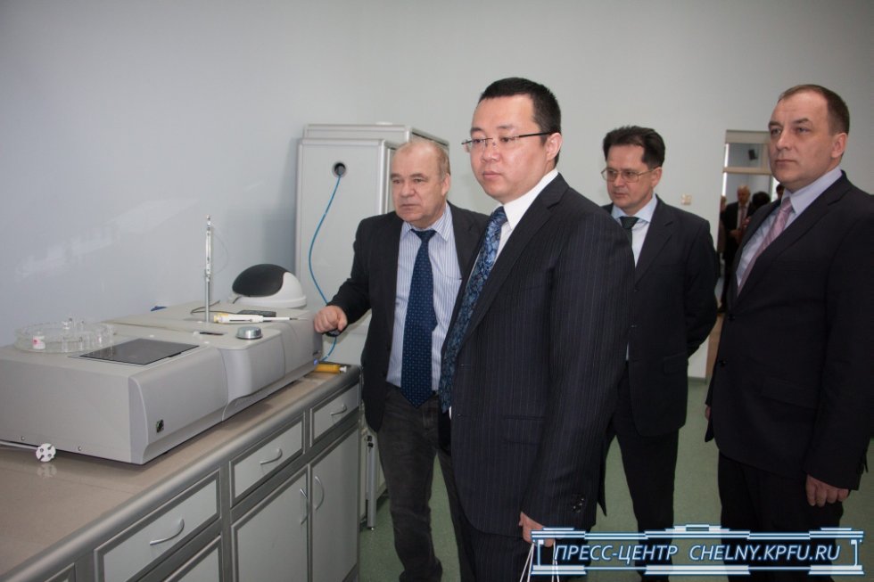 Крупнейший китайский производитель бытовой техники Haier открыл учебный центр на базе КФУ Крупнейший китайский производитель бытовой техники Haier открыл учебный центр на базе КФУ