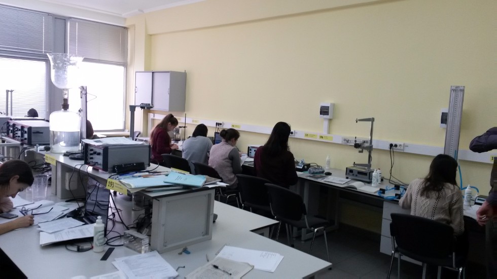 Lecture course 'Physics' for pre-medical students ,medical physics, physics, Lecture course