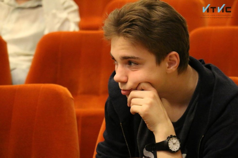 Заглянули в будущее IT вместе с Данилой Медведевым Заглянули в будущее IT вместе с Данилой Медведевым