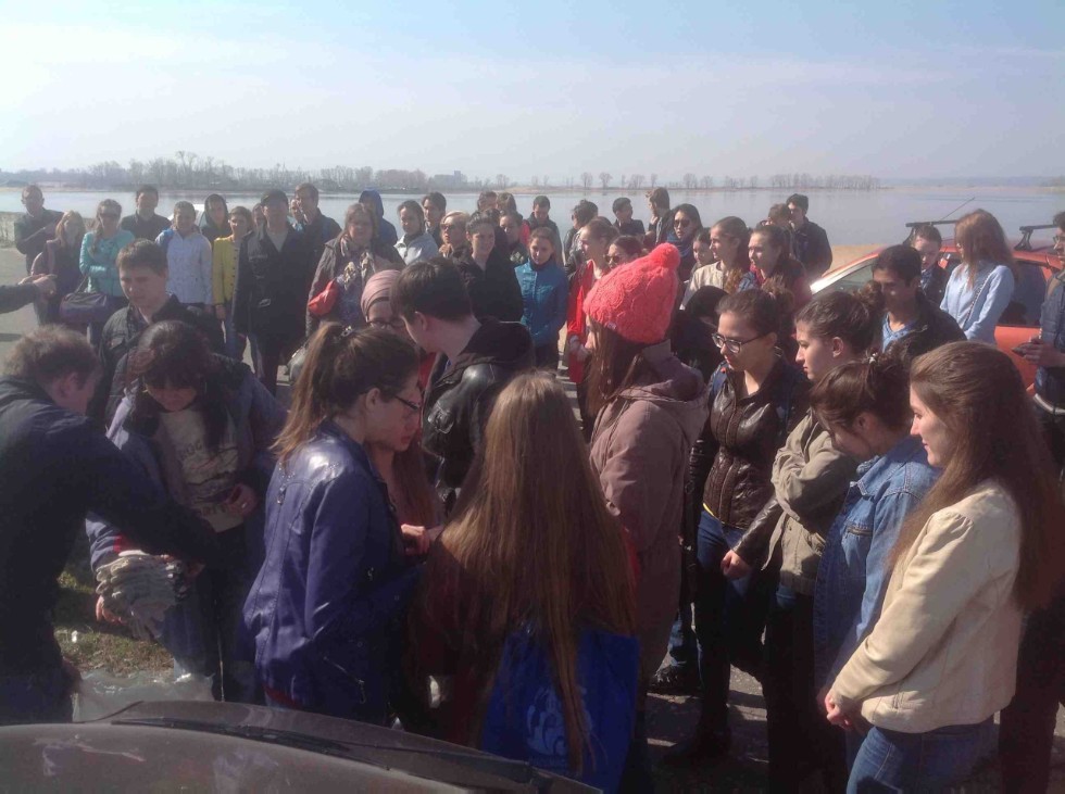 Трудовая ламбада на железнодорожных склонах Трудовая ламбада на железнодорожных склонах