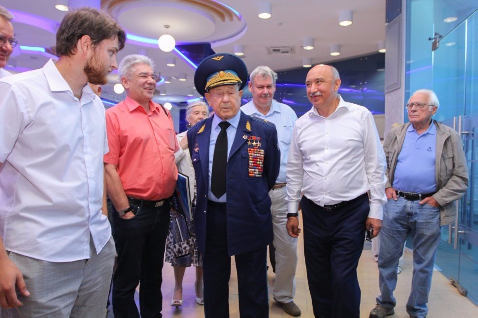 Kazan University Planetarium Will Be Named after Cosmonaut Alexey Leonov