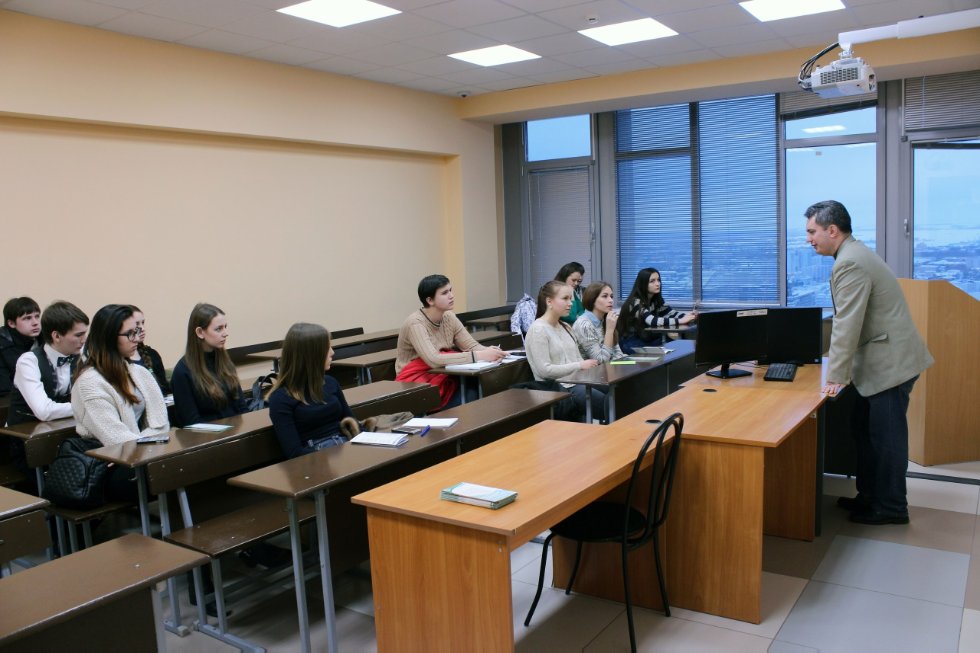 Первый шаг к студенчеству Первый шаг к студенчеству