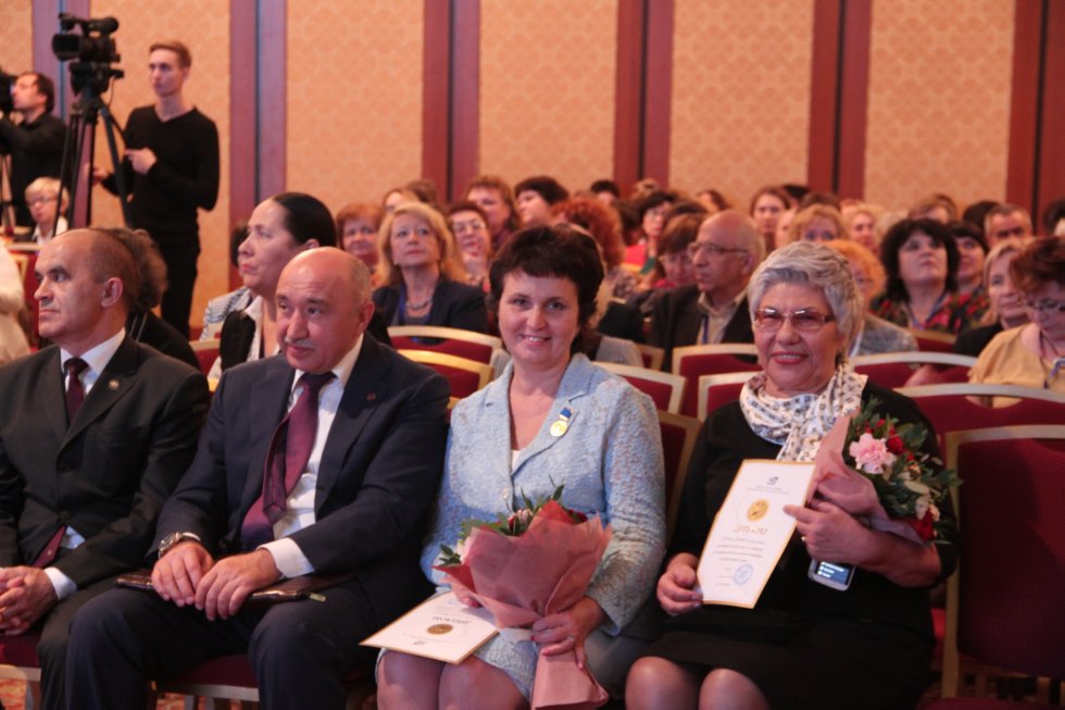 Congratulations to Rezeda Failevna Mukhametshina on being awarded Pushkin medal 'For Great Contribution to the Distribution of the Russian language'