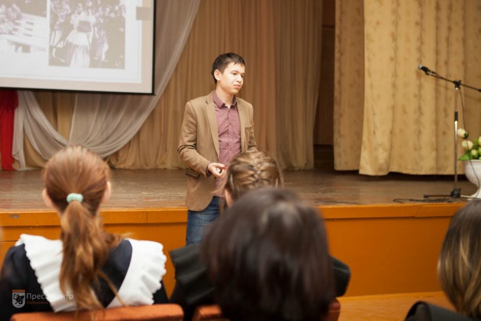 Участники центра изучения молодежных культур вновь побывали в школе Участники центра изучения молодежных культур вновь побывали в школе