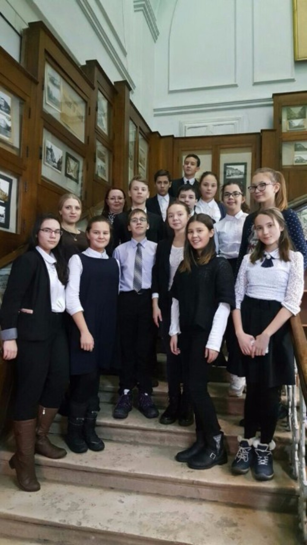 Ученики 7С класса посетили отдел рукописей и редких книг Научной библиотеки Н. И. Лобачевского КФУ Ученики 7С класса посетили отдел рукописей и редких книг Научной библиотеки Н. И. Лобачевского КФУ