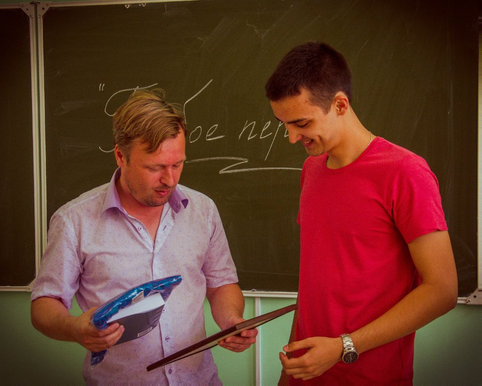 Торжественная церемония награждения победителей конкурса 'Голубое перо' Торжественная церемония награждения победителей конкурса 'Голубое перо'