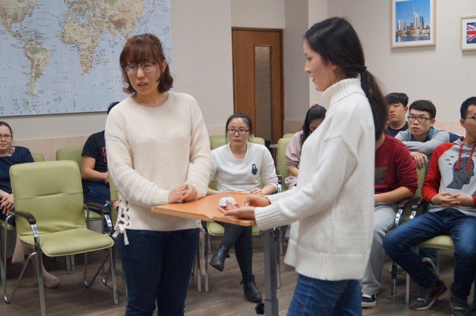 Студенты из Китая соревновались в знании русского языка Студенты из Китая соревновались в знании русского языка