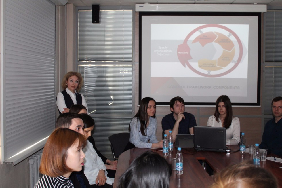 Круглый стол на английском языке Круглый стол на английском языке