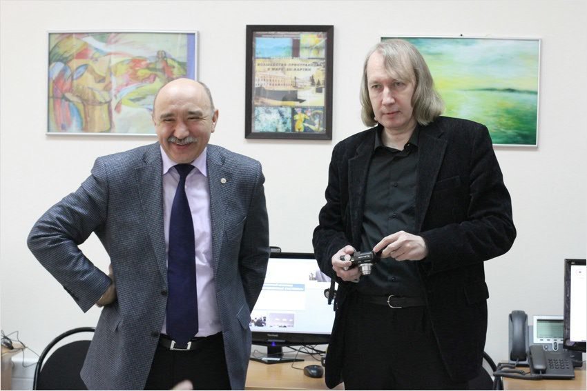 KFU Administration was presented a laboratory for telecommunication systems