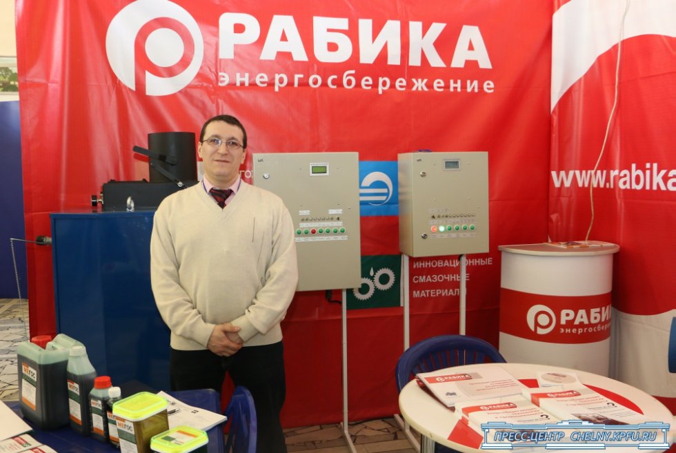 Рустам Минниханов: 'Наша стратегическая цель - это диверсификация экономики' Рустам Минниханов: 'Наша стратегическая цель - это диверсификация экономики'