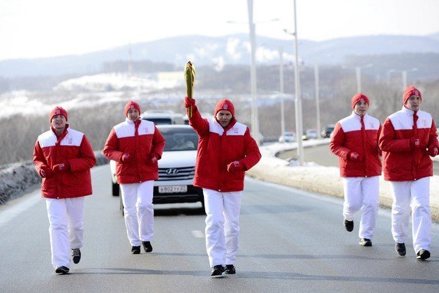 A Flask with the Universiade Flame was Delivered to Vladivostok by Plane ,
