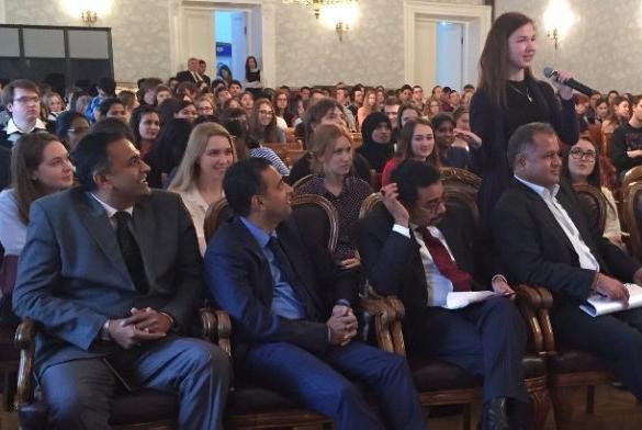 Отношения Татарстана и Индии выходят за пределы формальных договорённостей: итоги встречи с Чрезвычайным и Полномочным Послом Республики Индия в Российской Федерации в стенах Казанского университета Отношения Татарстана и Индии выходят за пределы формальных договорённостей: итоги встречи с Чрезвычайным и Полномочным Послом Республики Индия в Российской Федерации в стенах Казанского университета