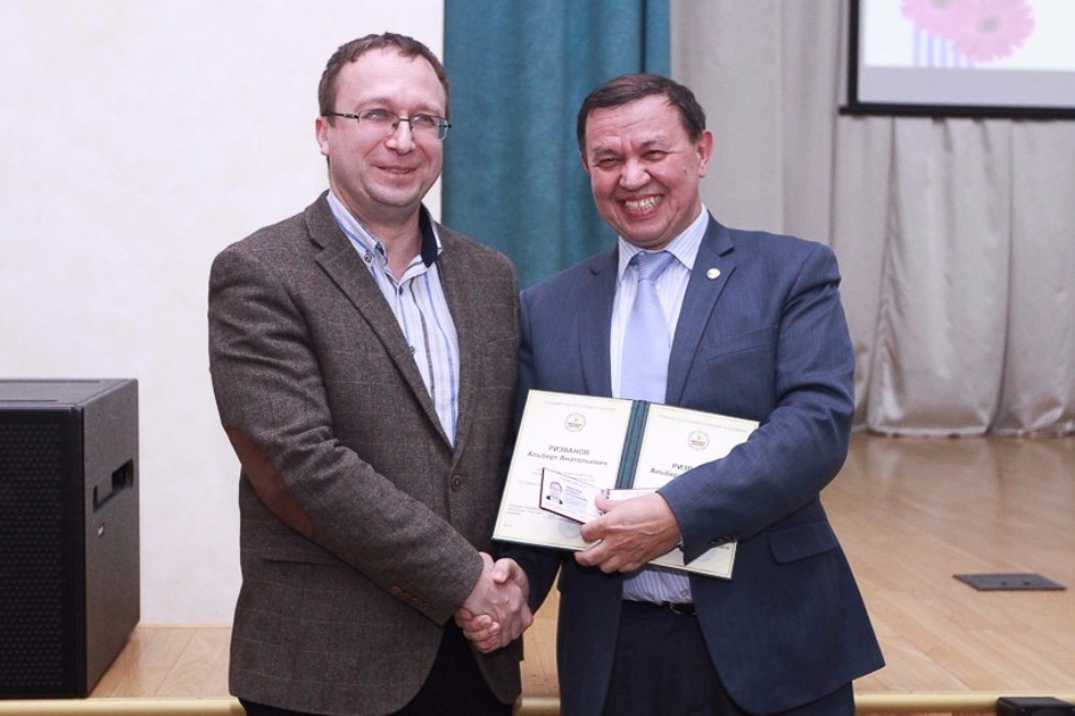 Rector Ilshat Gafurov and University Employees Receive New Ranks from Tatarstan Academy of Sciences